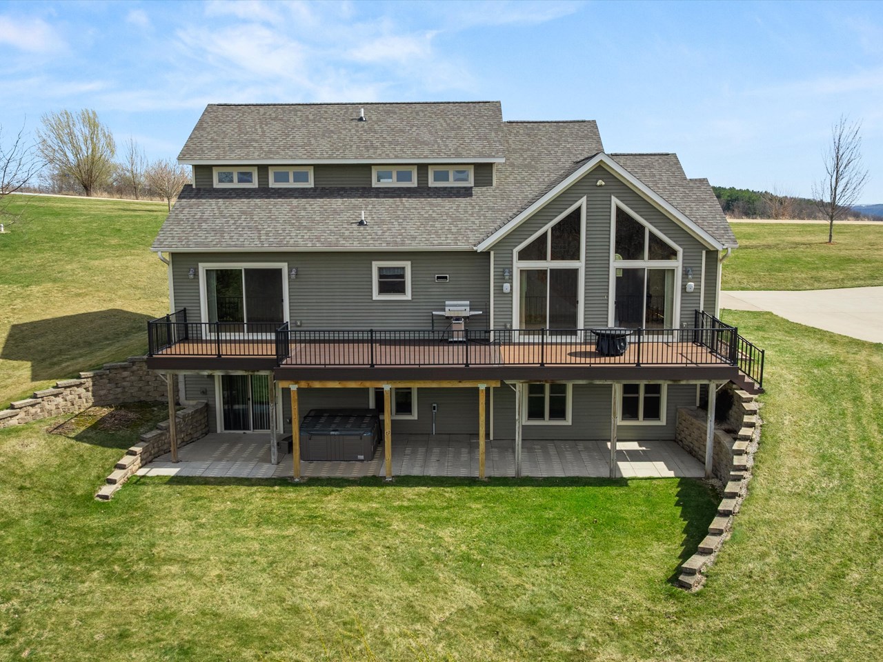 65740 Grand View Drive